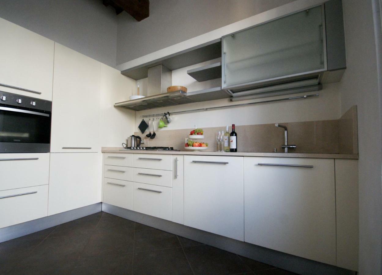 Tabacchi Luxury Apartment In Lucca Historical Center Near Toll Parking Bagian luar foto
