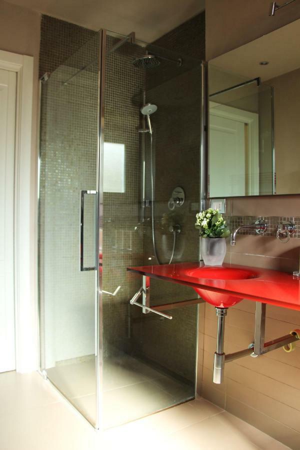 Tabacchi Luxury Apartment In Lucca Historical Center Near Toll Parking Bagian luar foto