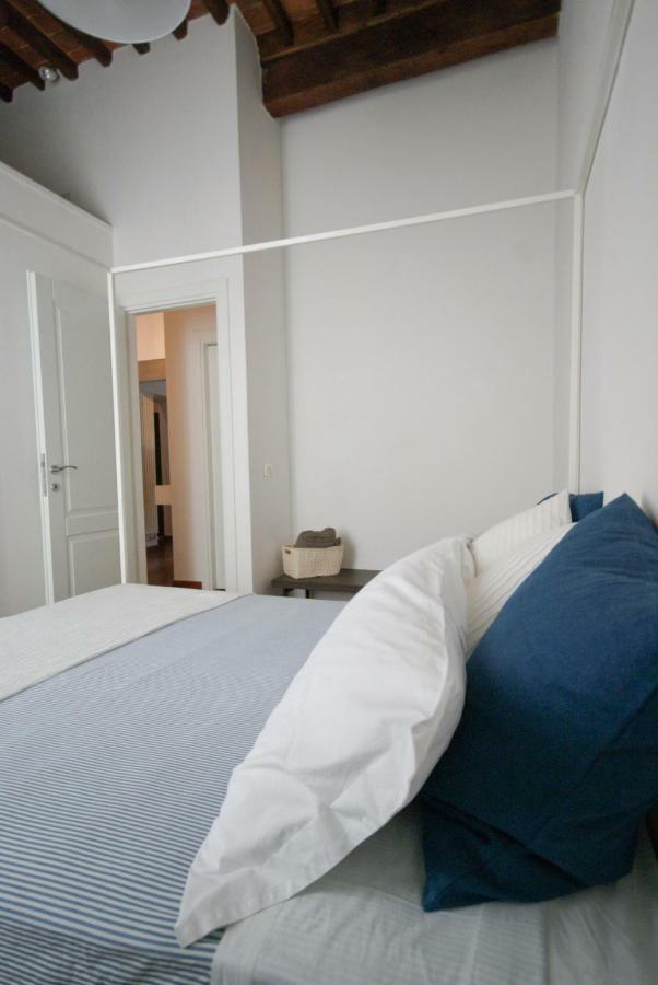 Tabacchi Luxury Apartment In Lucca Historical Center Near Toll Parking Bagian luar foto