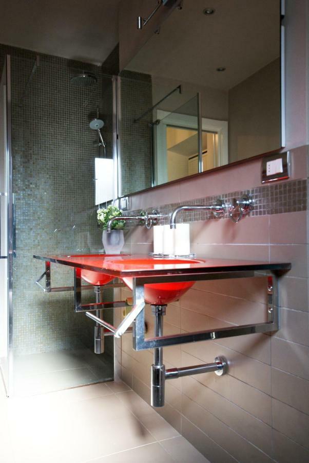 Tabacchi Luxury Apartment In Lucca Historical Center Near Toll Parking Bagian luar foto